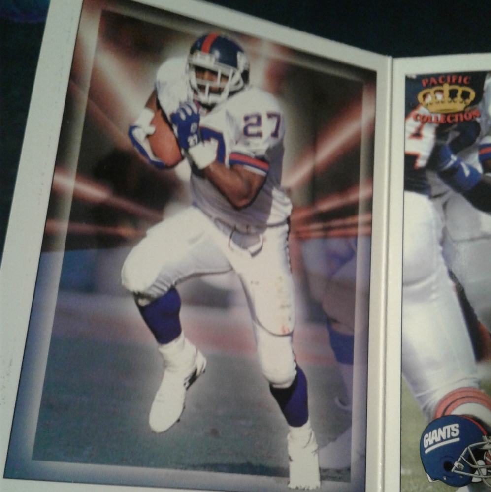 Trading card - Picture 2 of 6